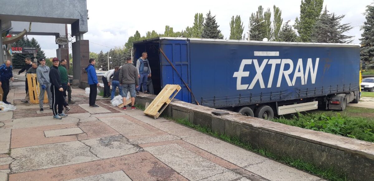 Львівські благодійники поповнили запаси гуманітарного штабу «Слуги Народу» в Кривому Розі