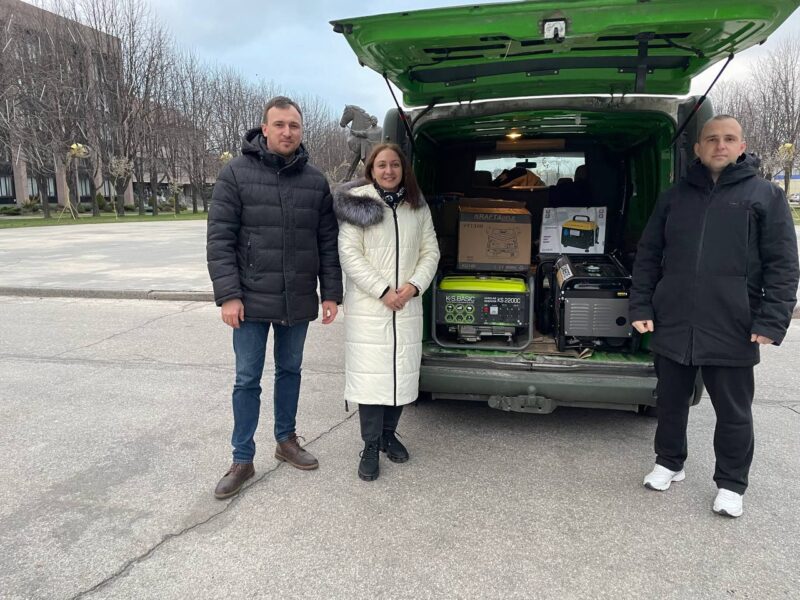 Енергія для фронту: обласні депутати ініціювали передачу генераторів для тероборонців Криворіжжя