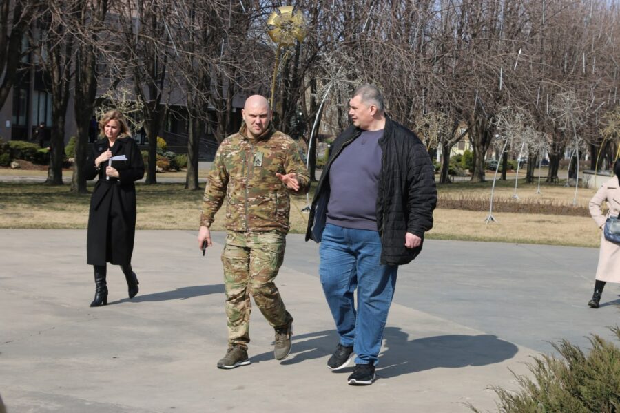 Ліквідація руйнувань, ефективність керівництва, розвиток та відновлення: на Криворіжжя завітав начальник ОВА Сергій Лисак (ВІДЕО)