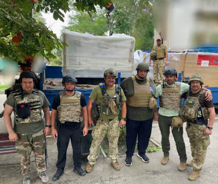Дрони, прилади нічного бачення і генератори: криворізькі депутати забезпечили найнеобхіднішим бригаду штурмовиків