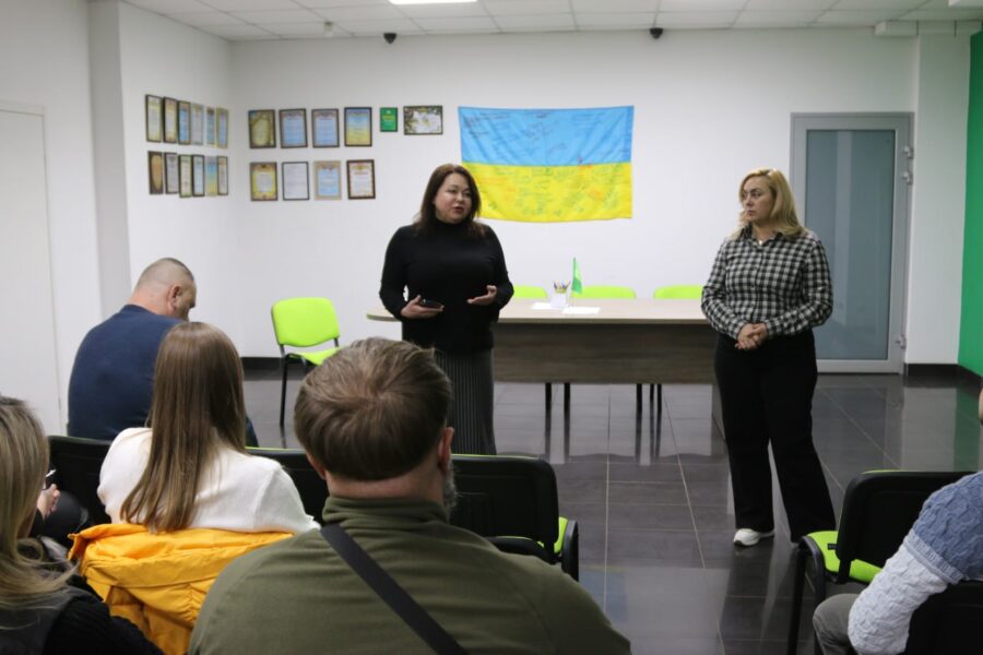 Допомагати ефективно: в Кривому Розі відбувся круглий стіл з місцевою волонтерською спільнотою