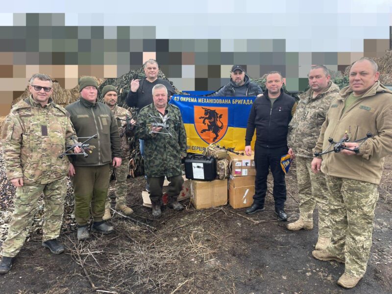 На сторожі Харківщини: депутати з Криворіжжя відвідали воїнів 43 бригади