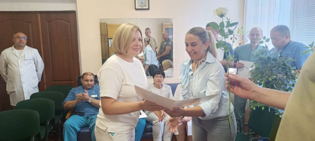 Тим, хто допомагає відновити здоров’я наших захисників: медики Криворіжжя отримали нагороди від ДОР