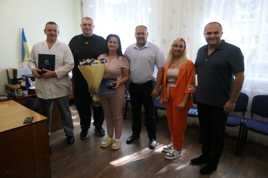 Професія – зцілювати: криворізькі медики отримали відзнаки Верховної Ради України