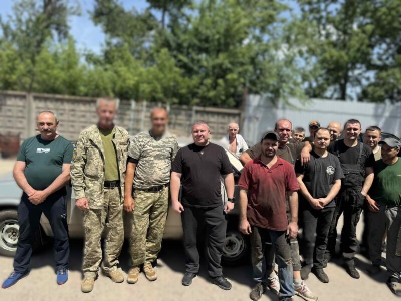 Автівки – незамінні помічники захисників