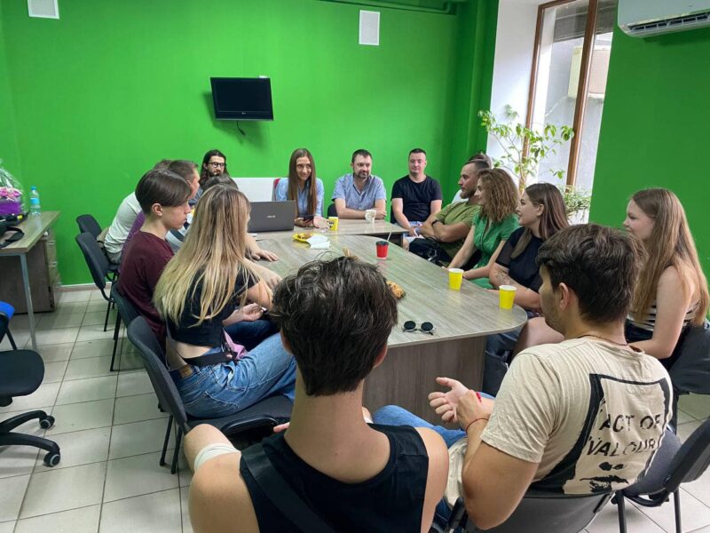 ЗеМолодіжка Кривий Ріг стартувала цієї осені з низки зустрічей із небайдужими молодими містянами