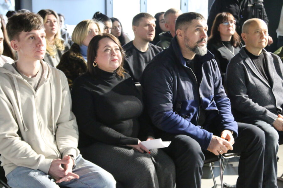 Ті, хто допомагатиме військовим повернутись до цивільного життя: у Кривому Розі стартує підготовка соціальних працівників