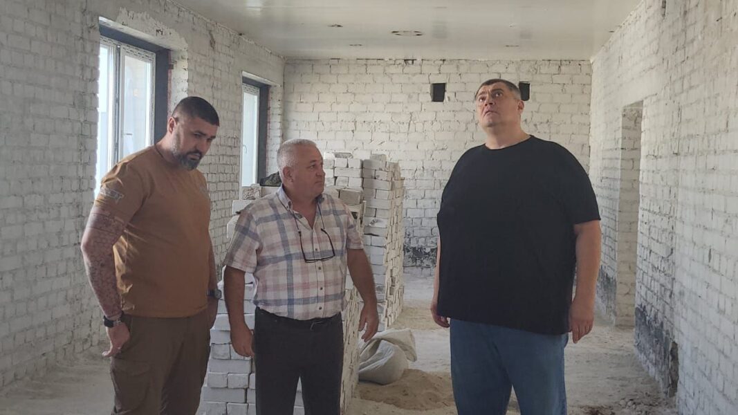 Модернізація та капітальне оновлення медичних закладів Кривого Рогу: робочий візит парламентаря