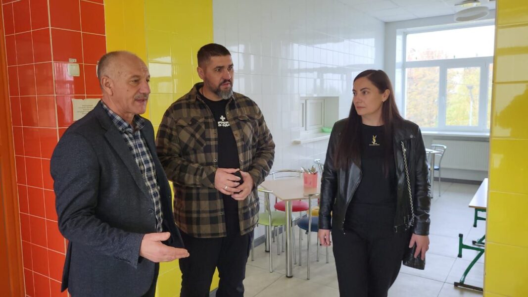 Освіта у громадах: начальник КРВА відвідав Софіївський ліцей