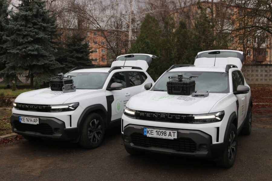 Мобільний екомоніторинг: на Криворіжжі екоінспекторам передали мінілабораторії