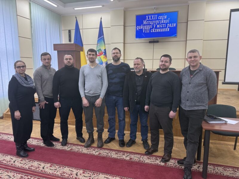 Програми розвитку району, бюджетні питання, організація дорожнього руху: підсумки сесії Металургійного району