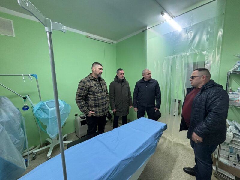 Життя громади під обстрілами: як тримається Апостолівщина?