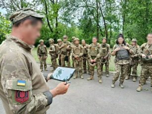 Допомога від партії «Слуга Народу» – вже у військових штурмового полку «Арей»